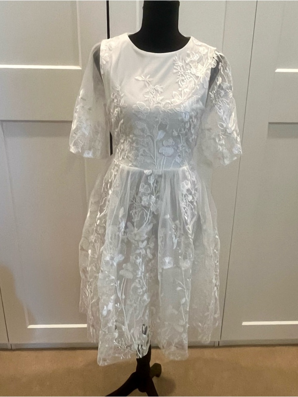 NWT Baltic Born White Floral Lace Gorgeous Special Occasion/Wedding Dress